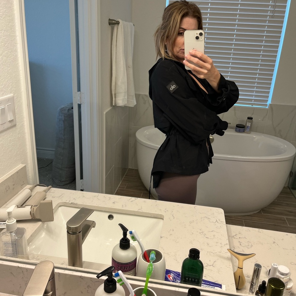 ALO Yoga Black Jacket